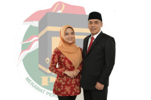 H Saiful Rahmat Dasuki & Istri